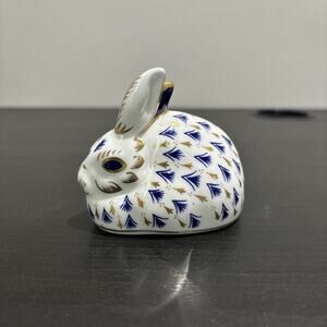 Royal Crown Derby Bone China Cobalt Gold Gilt Bunny Rabbit Desk Paperweight 1986